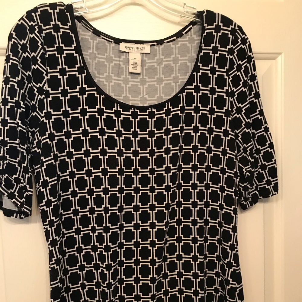 Three quarter sleeve top